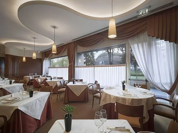 UNAHOTELS Cusani Milano