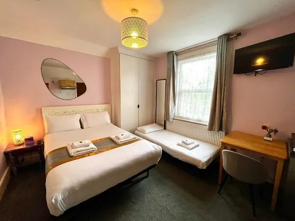 United Lodge Hotel and Apartments