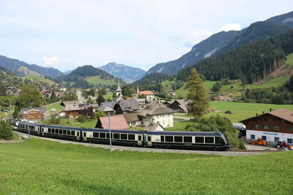 Unterwegs im GoldenPass Express
