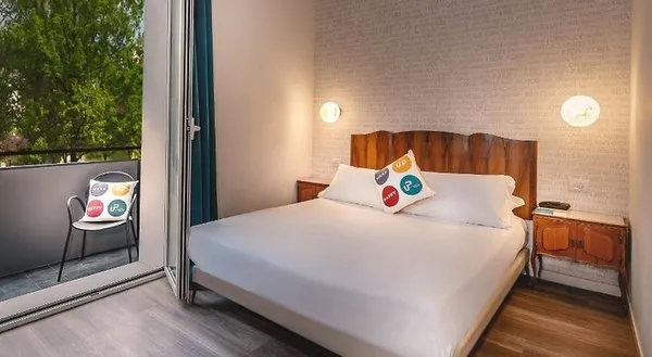 Up Hotel