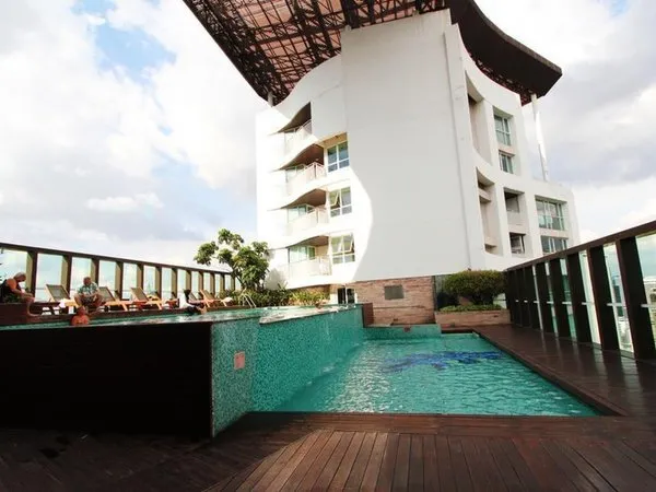 Urbana Lungsuan Bangkok