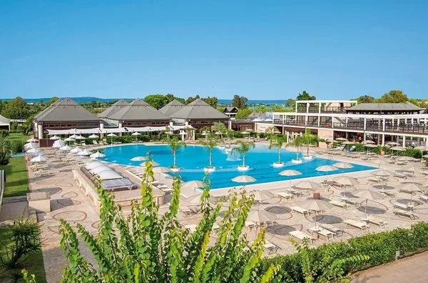 Valentino Resort