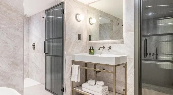 Velvet Hotel