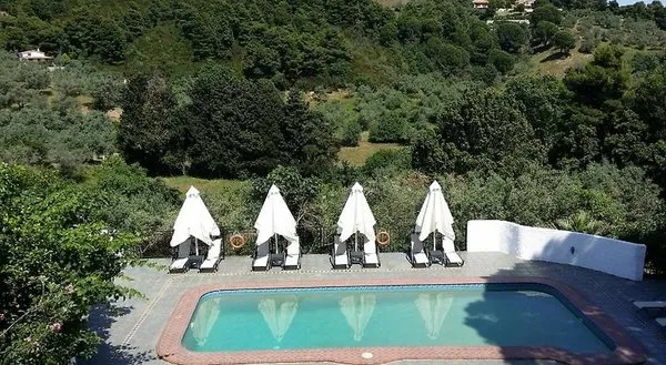 Villa Albanis