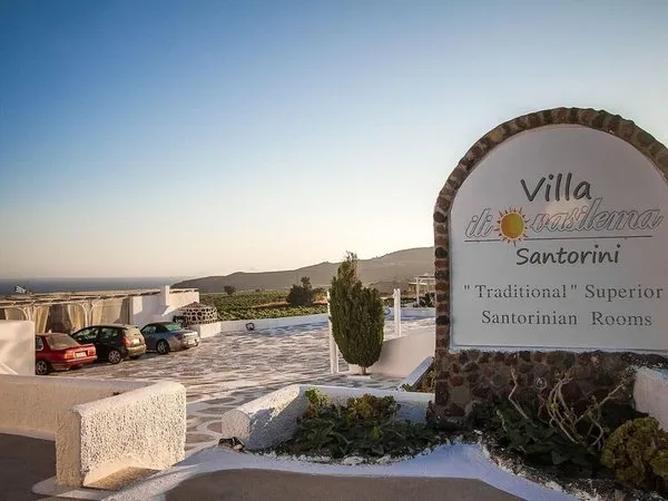 Villa Iliovasilema Santorini