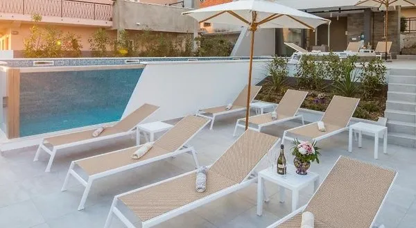 Villa Mandalinic