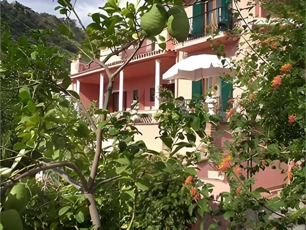 Villa Sirina