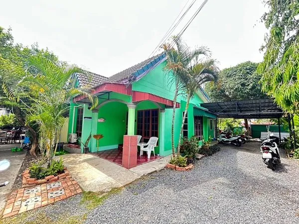 Village House TV1