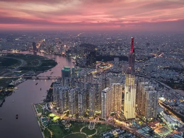 Vinpearl Landmark 81, Autograph Collection