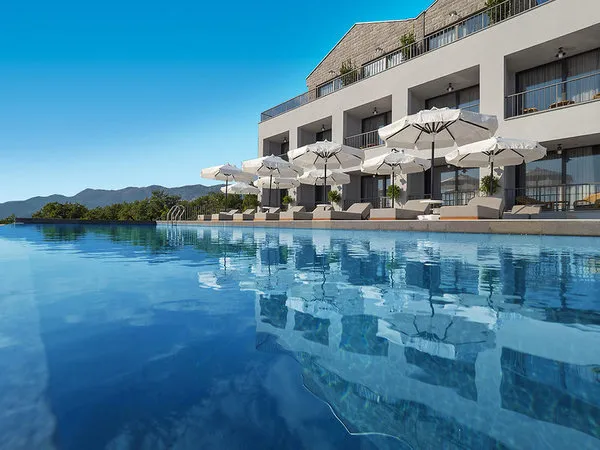 Vivid Blue Serenity Resort