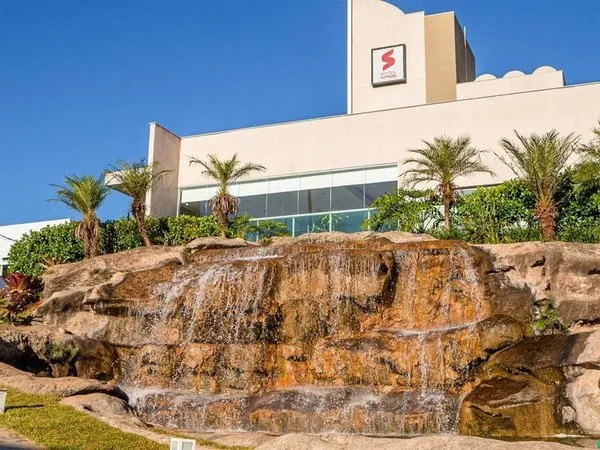 VOA Business Supreme Choice Hotel