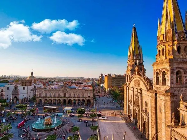 voco Guadalajara Neruda