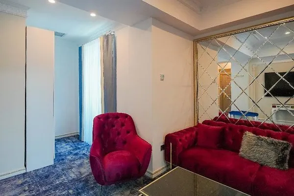 W Regal Boutique & Spa