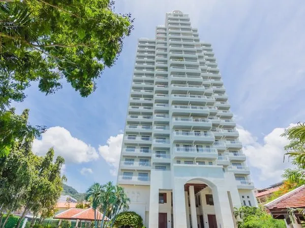 Waterfront Suites Phuket by Centara
