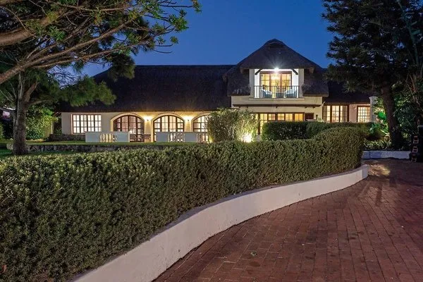 Whale Rock Lodge