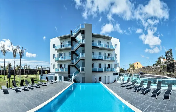 Whales Bay Hotel Apartments