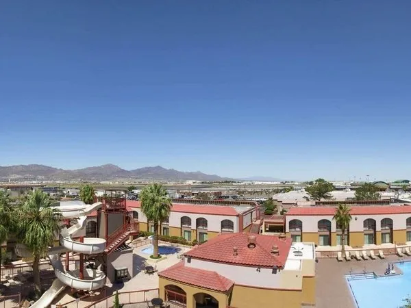 Wyndham El Paso Airport Hotel and Water Park