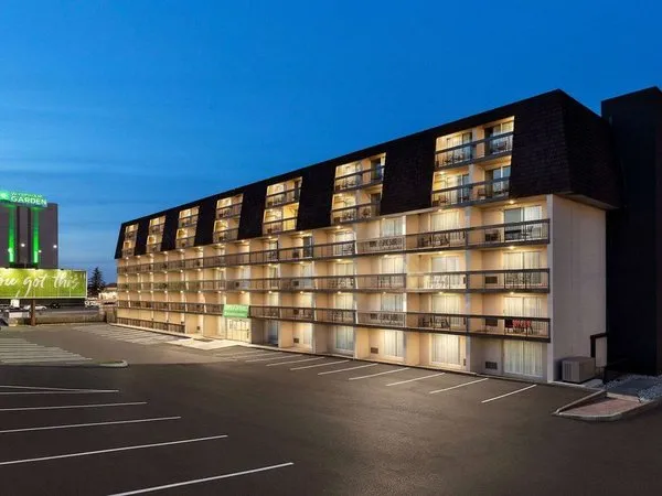 Wyndham Garden Niagara Falls Fallsview