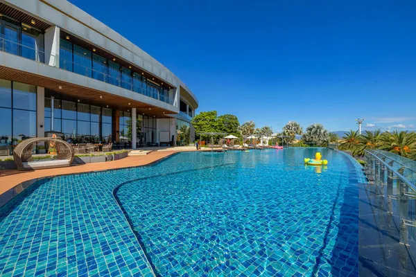 Wyndham Grand KN Paradise Cam Ranh