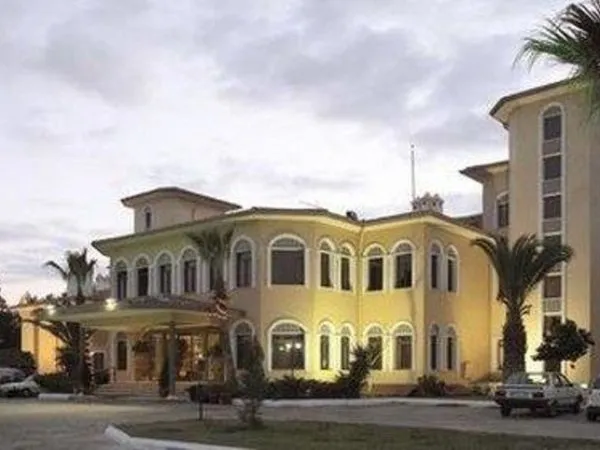 Yahura Otel