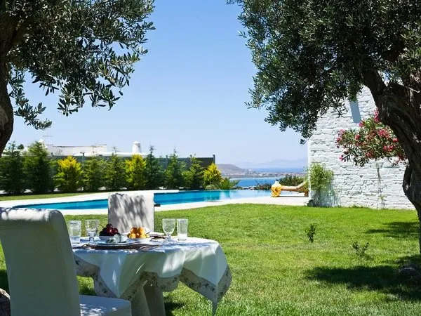 Yria Boutique Hotel & Spa