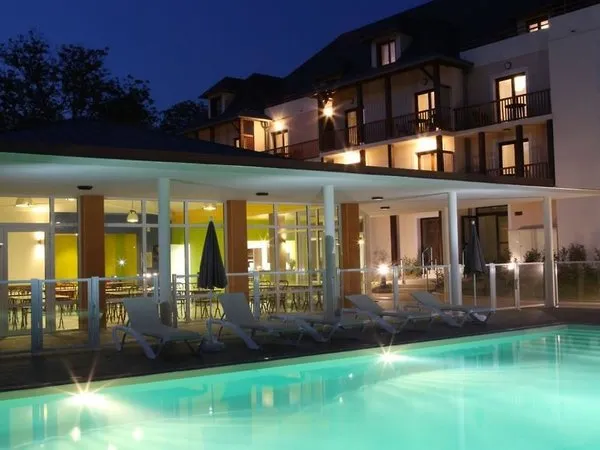 Zenitude Hotel Residences Lourdes L Acacia