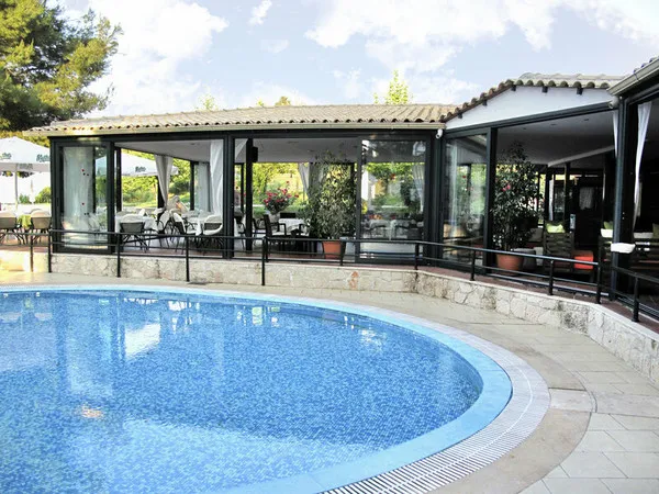 Zeus Eleva Kassandra Lagoon