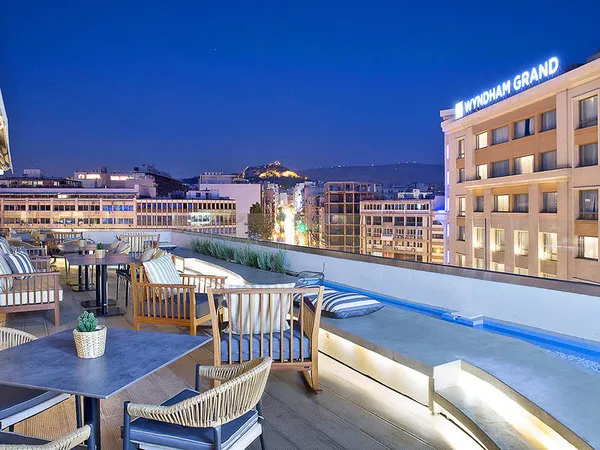 Zeus Essence Wyndham Athens Residence