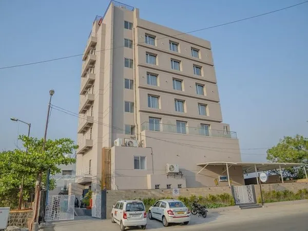 Zip By Spree Hotels Chakan