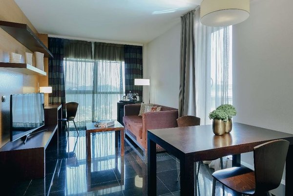 Apartamentos Hesperia Barcelona Fira in L'Hospitalet de Llobregat All Inclusive Ferien