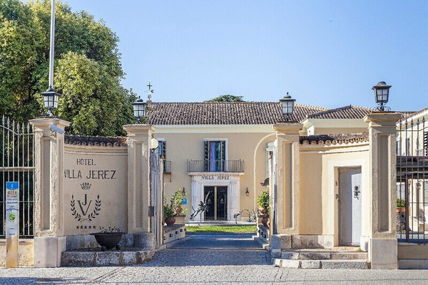 Hotel Villa Jerez in Jerez de la Frontera All Inclusive Ferien