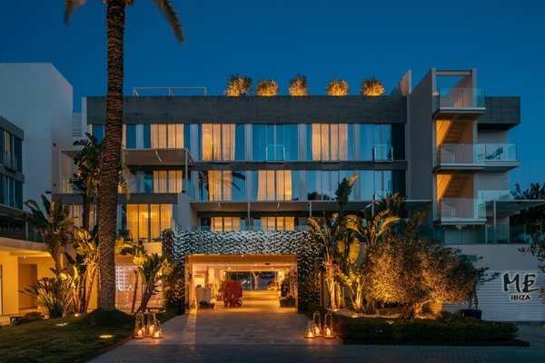 ME Ibiza in Santa Eulalia del Rio All Inclusive Ferien