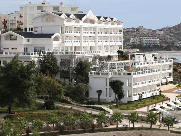 Santa Quaranta Premium Resort in Saranda All Inclusive Ferien