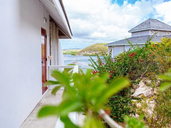 The Escape at Nonsuch Bay in FreeTown All Inclusive Ferien