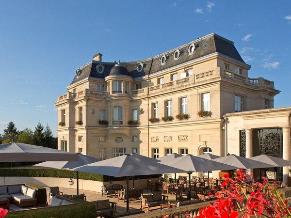 InterContinental Chantilly Château Mont Royal in La Chapelle-en-Serval All Inclusive Ferien