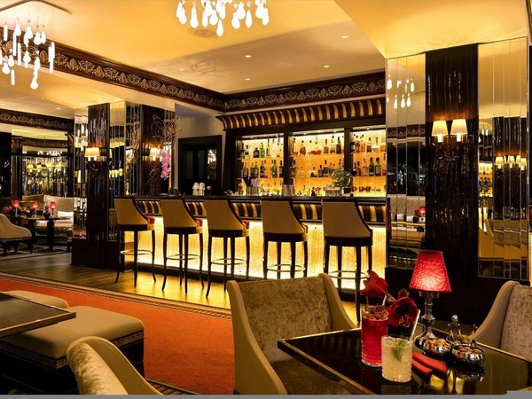 Hôtel Barrière Le Majestic Cannes in Nizza All Inclusive Ferien