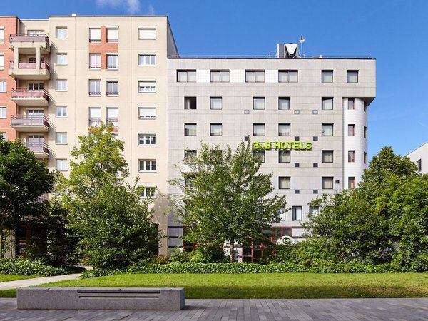 B&B HOTEL Saint-Quentin-en-Yvelines Centre Gare in Montigny-le-Bretonneux