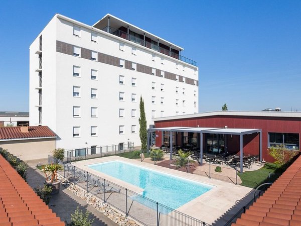 Gatsby Hotel & Restaurant in Chassieu