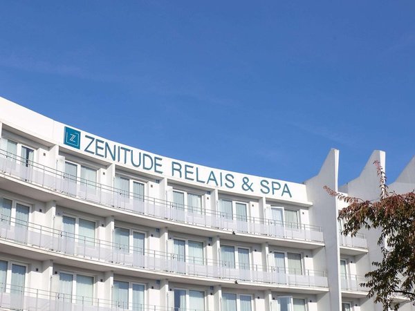 Clarion Paris CDG Airport in Roissy-en-France