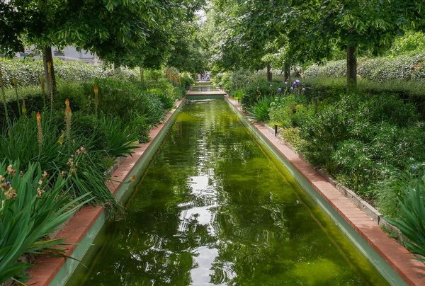 Maison Bréguet in Paris-Orly