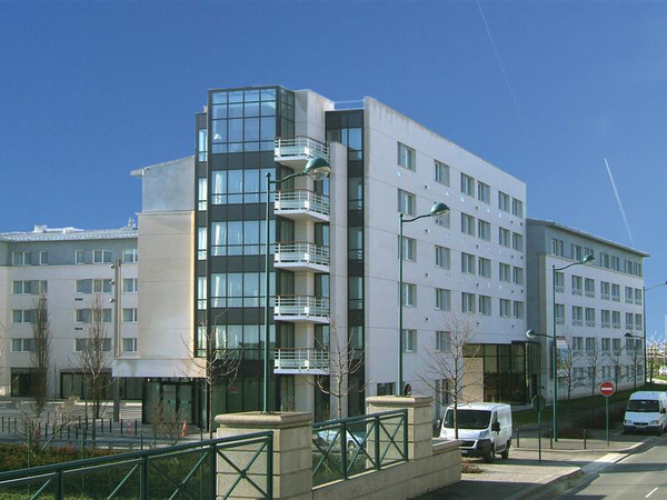 Residhome Appart Hotel Val d'Europe in Montevrain