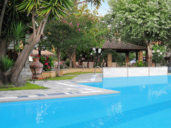 Nikos Spiti in Danilia All Inclusive Ferien