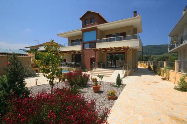 Christina Studios in Lygia All Inclusive Ferien