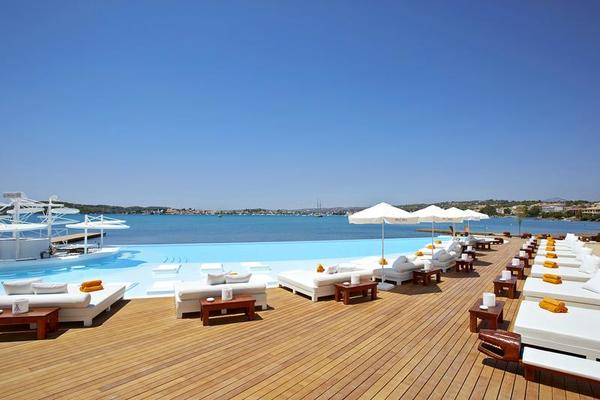 Nikki Beach Resort & Spa Porto Heli in Porto Cheli All Inclusive Ferien