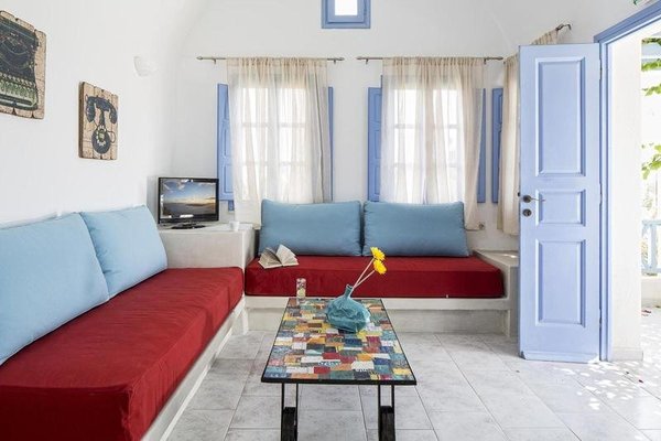 Marillia Village Apartments & Suites in Perivolos All Inclusive Ferien