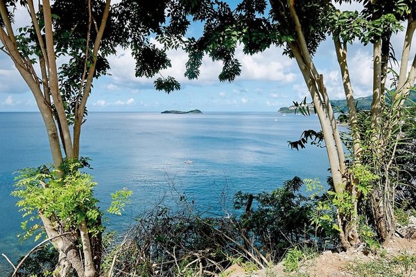 Les Galets Rouges Lodges & Spa in Bouillante All Inclusive Ferien