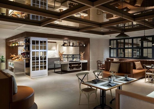 DoubleTree by Hilton Surabaya in Surabaya All Inclusive Ferien