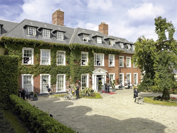 Hayfield Manor Hotel in Dublin All Inclusive Ferien