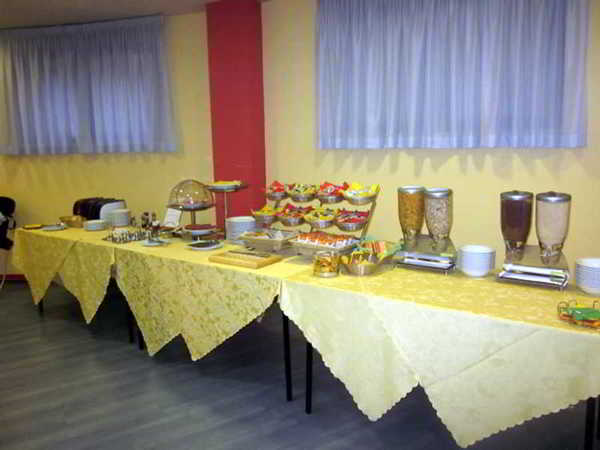 Luna Hotel Motel Lago Maggiore in Oleggio Castello All Inclusive Ferien