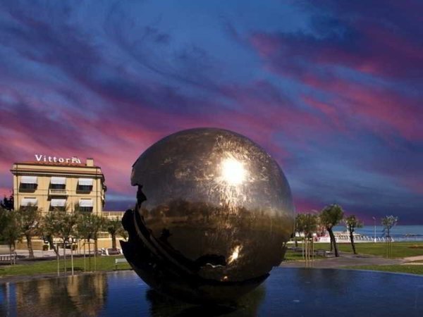 Grand Hotel Vittoria in Pesaro All Inclusive Ferien